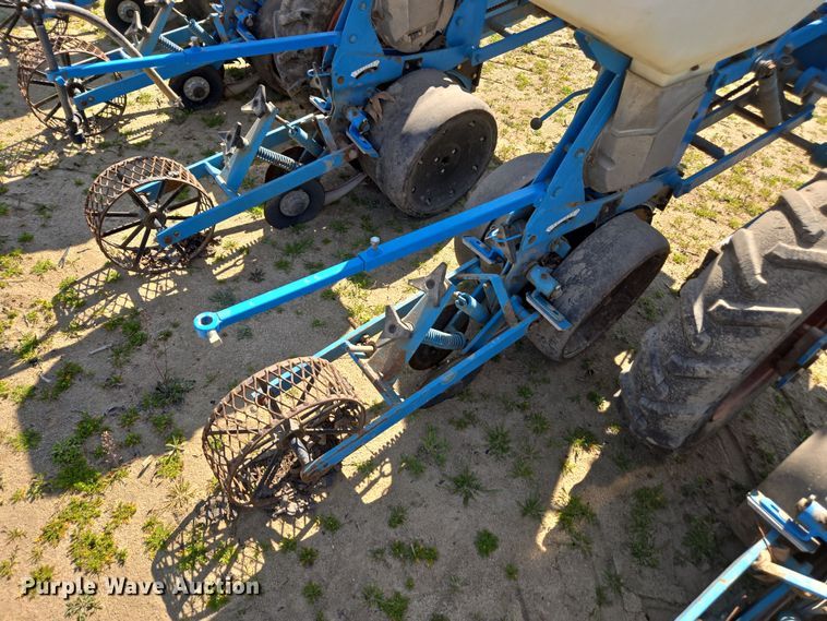 image for item DW1856 Monosem planter