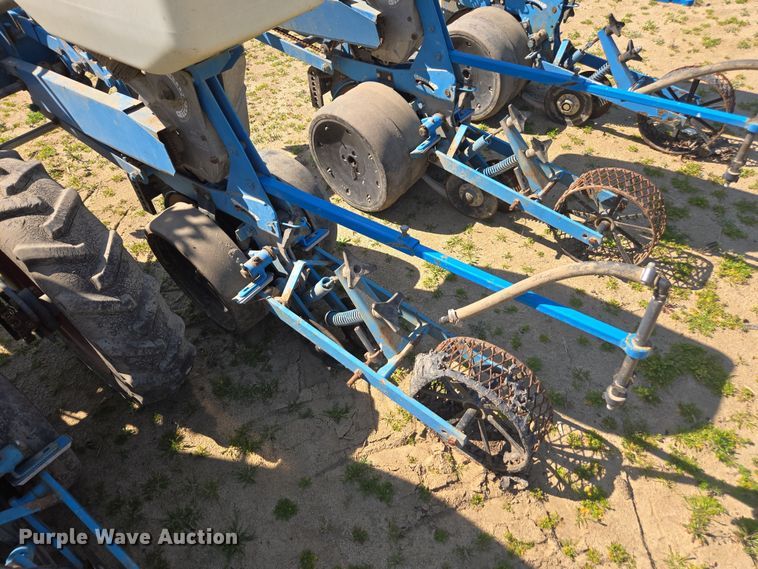 image for item DW1856 Monosem planter