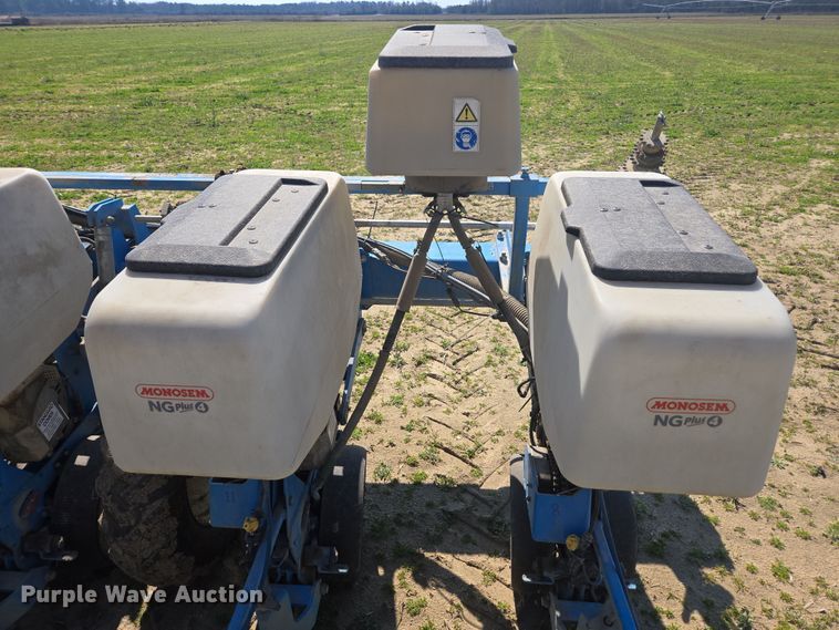 image for item DW1857 Monosem planter