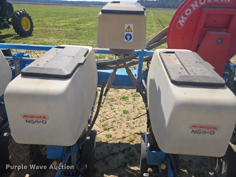 image for item DW1857 Monosem planter