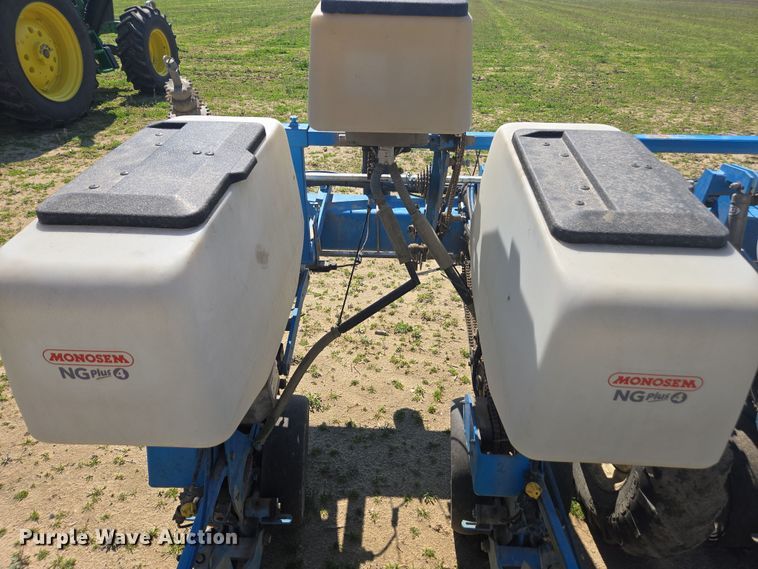 image for item DW1857 Monosem planter