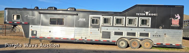 image for item DY6973 2018 Sooner  Universal Trailers horse trailer