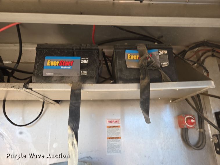 image for item DY6973 2018 Sooner  Universal Trailers horse trailer