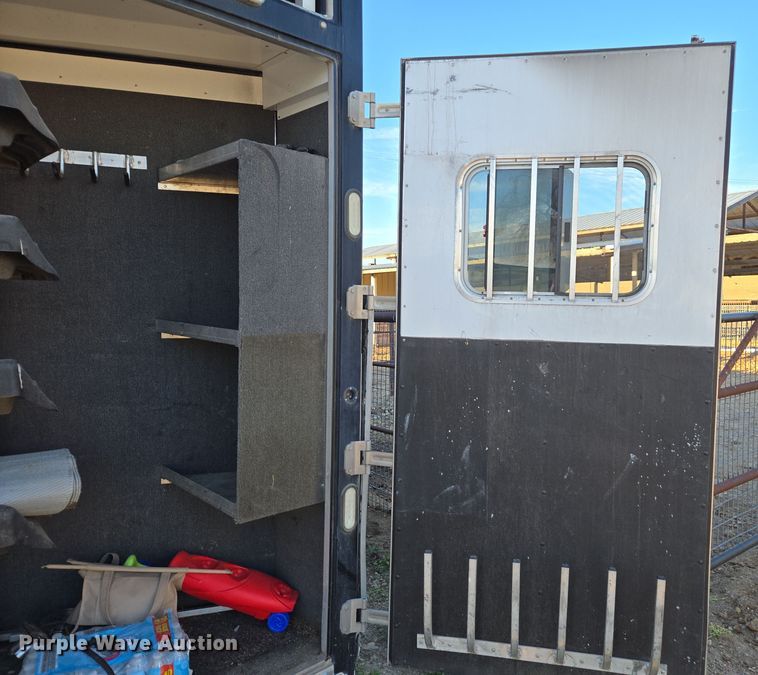 image for item DY6973 2018 Sooner  Universal Trailers horse trailer