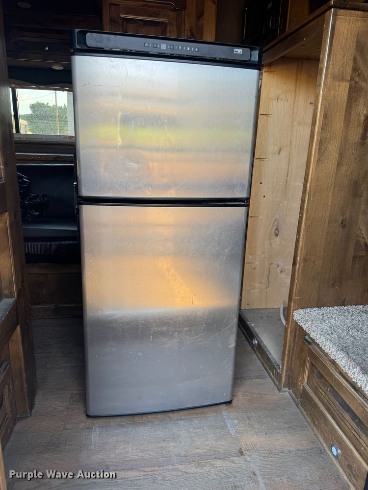 image for item DY6973 2018 Sooner  Universal Trailers horse trailer