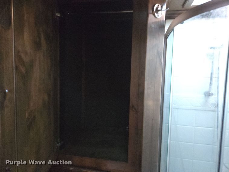 image for item DY6973 2018 Sooner  Universal Trailers horse trailer