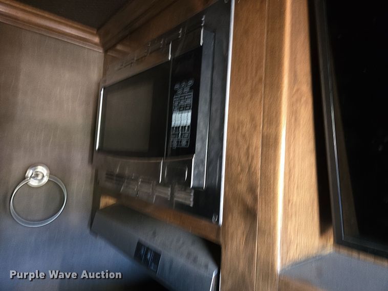 image for item DY6973 2018 Sooner  Universal Trailers horse trailer