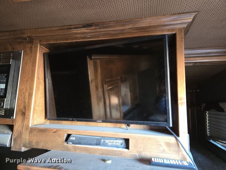 image for item DY6973 2018 Sooner  Universal Trailers horse trailer