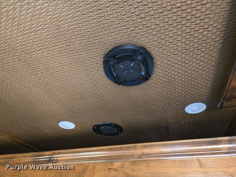 image for item DY6973 2018 Sooner  Universal Trailers horse trailer