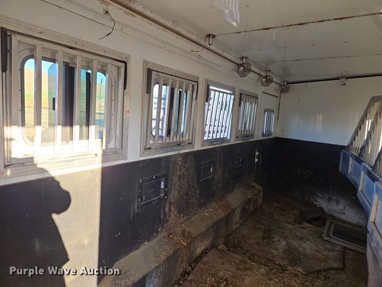 image for item DY6973 2018 Sooner  Universal Trailers horse trailer