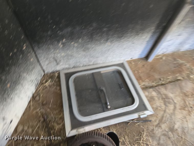 image for item DY6973 2018 Sooner  Universal Trailers horse trailer