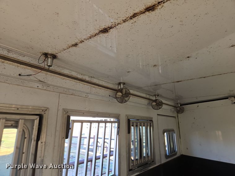 image for item DY6973 2018 Sooner  Universal Trailers horse trailer