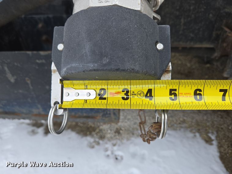 image for item EC3968 2000 International 4900 tank truck