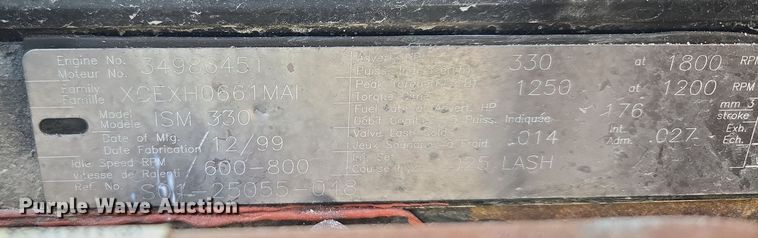 image for item EC3977 2000 Freightliner FLD120 fertilizer delivery truck