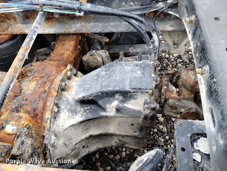 image for item EH0081 2006 Sterling  AT9500 truck cab and chassis