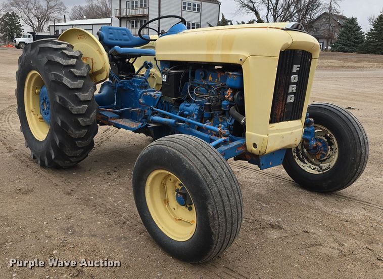 image for item EH8676 Ford 4000 tractor