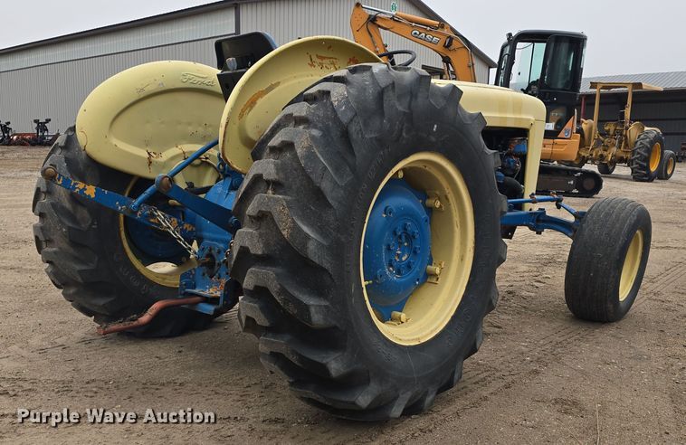 image for item EH8676 Ford 4000 tractor