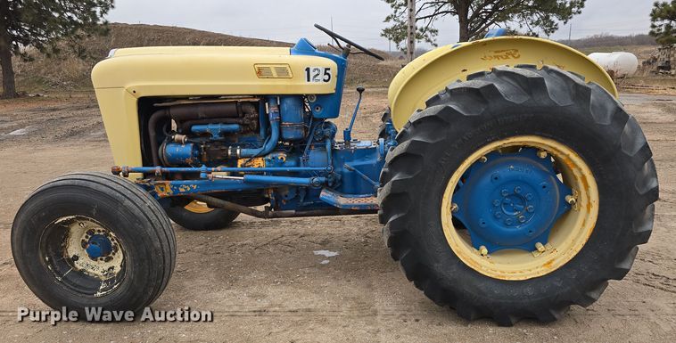 image for item EH8676 Ford 4000 tractor