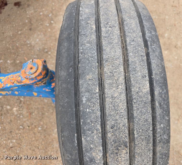 image for item EH8676 Ford 4000 tractor