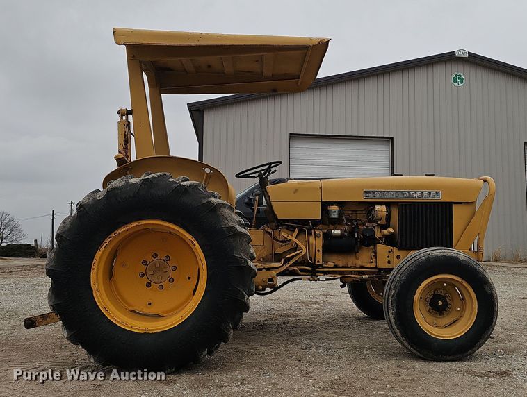 image for item EH8677 John Deere 301A tractor