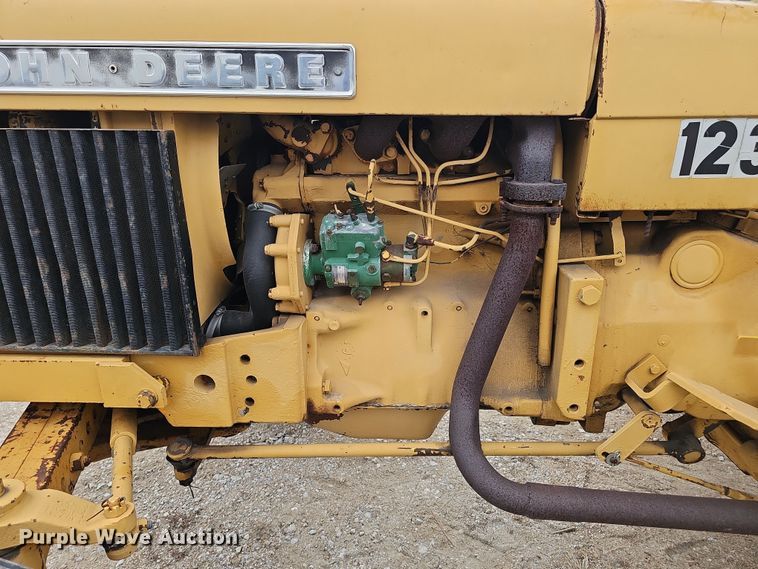 image for item EH8677 John Deere 301A tractor