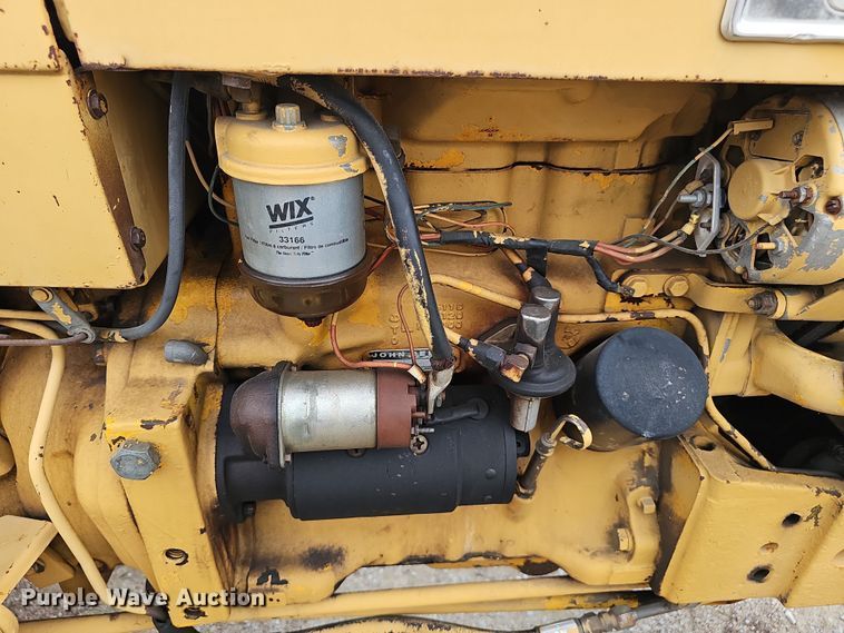 image for item EH8677 John Deere 301A tractor