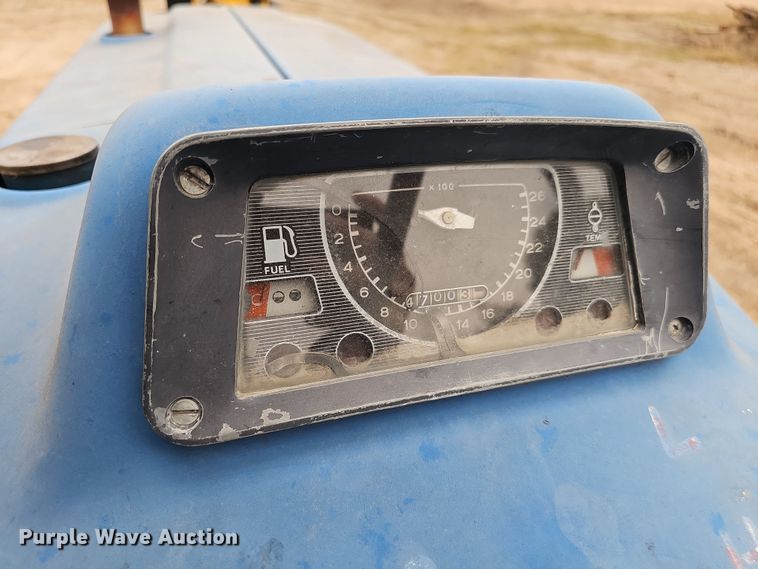 image for item EH8678 1977 Ford 3600 tractor