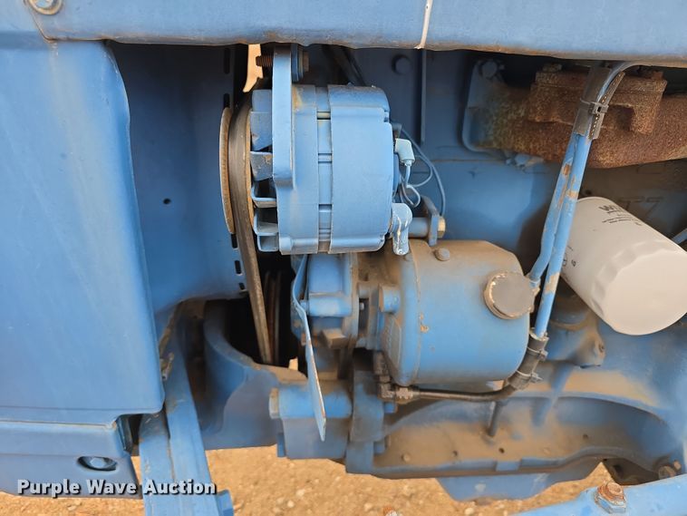 image for item EH8678 1977 Ford 3600 tractor