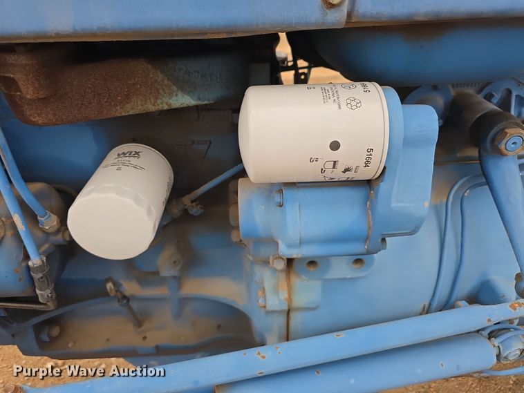 image for item EH8678 1977 Ford 3600 tractor