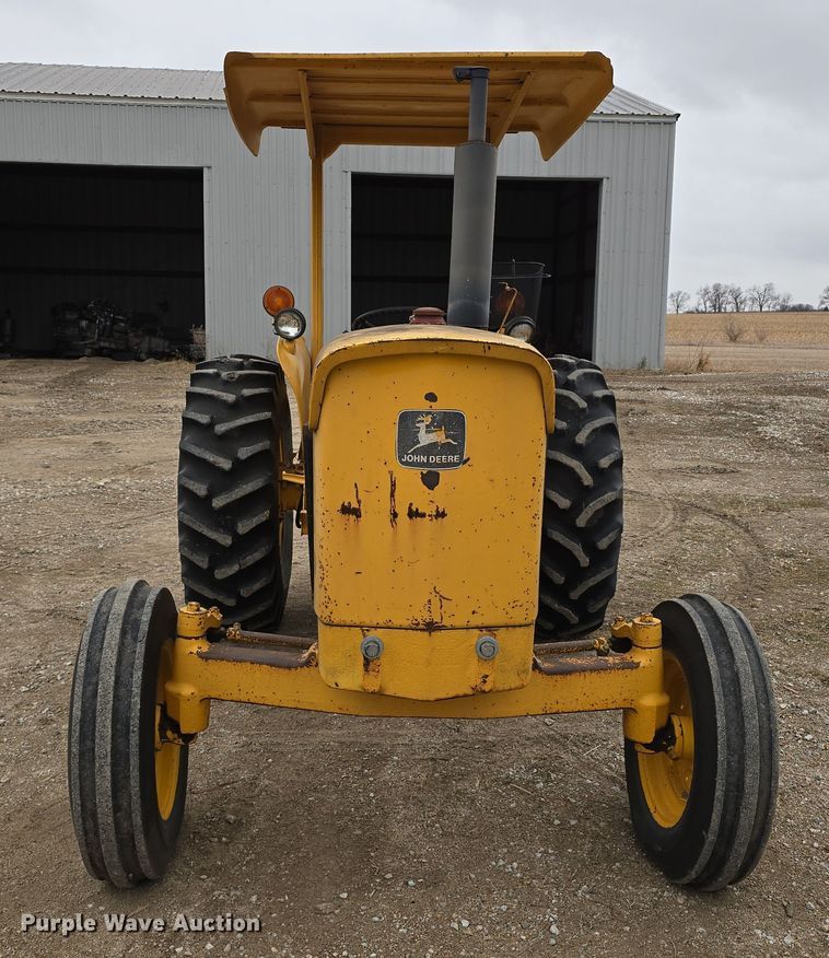 image for item EH8679 1975 John Deere 401B tractor