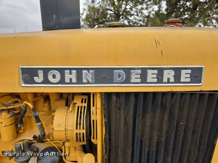 image for item EH8679 1975 John Deere 401B tractor