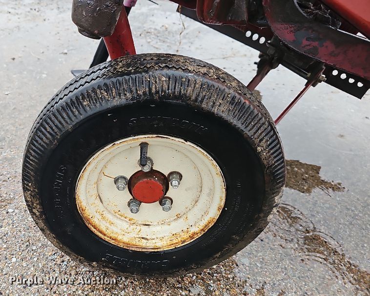 image for item EH8682 Ag equipment