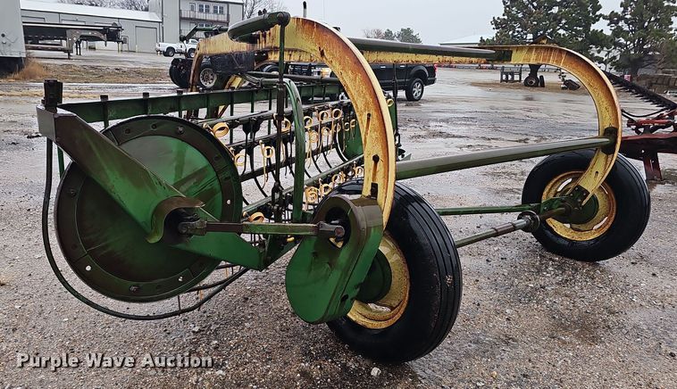 image for item EH8682 Ag equipment