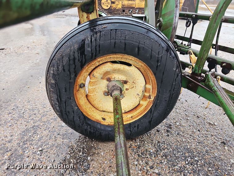 image for item EH8682 Ag equipment