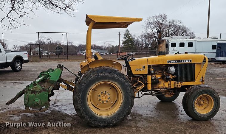 image for item EH8686 1980 John Deere 401C tractor