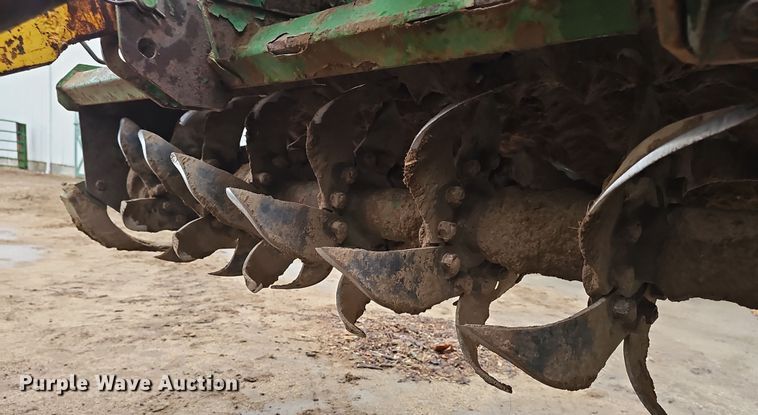 image for item EH8686 1980 John Deere 401C tractor