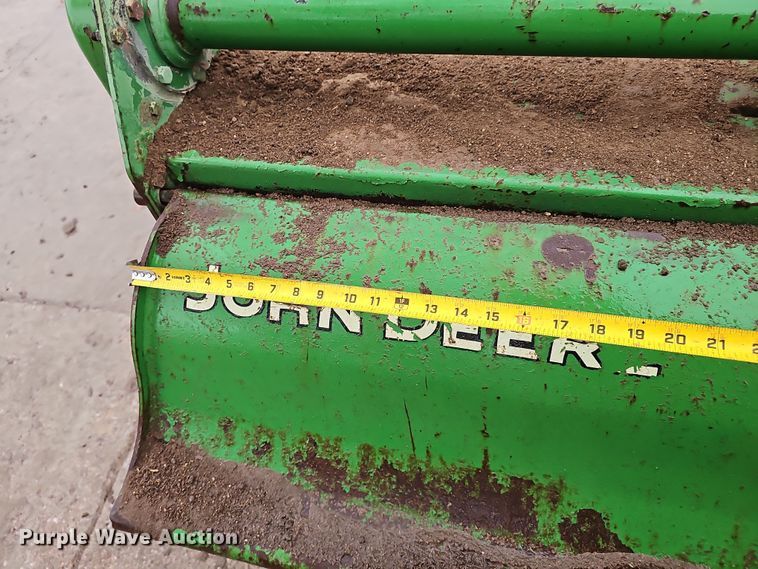 image for item EH8686 1980 John Deere 401C tractor