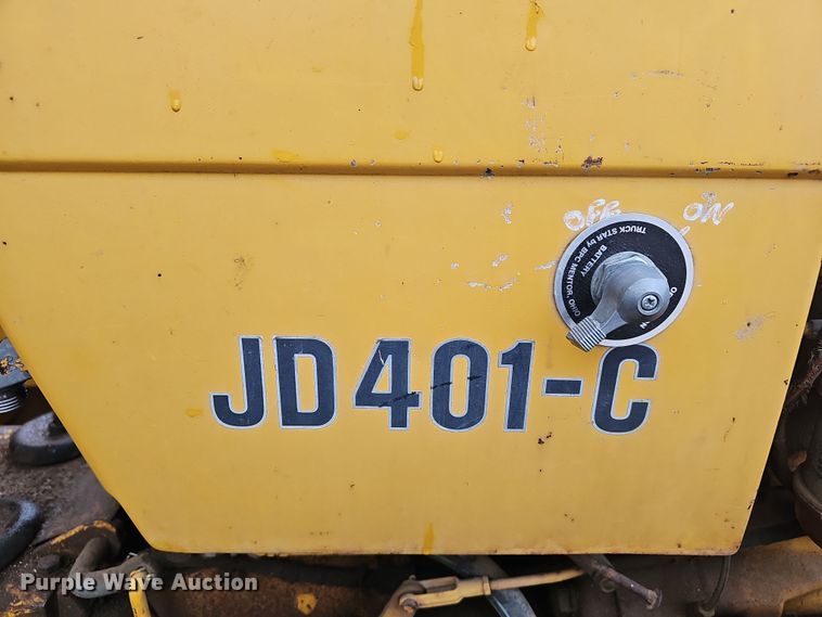 image for item EH8686 1980 John Deere 401C tractor