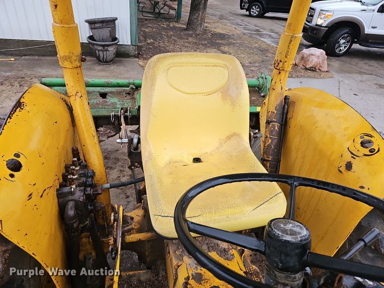 image for item EH8686 1980 John Deere 401C tractor