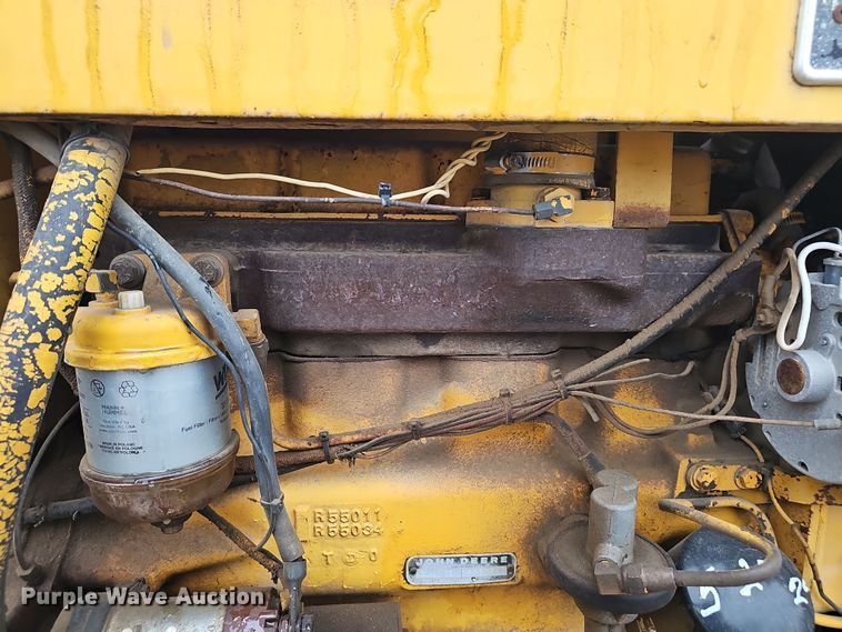 image for item EH8686 1980 John Deere 401C tractor