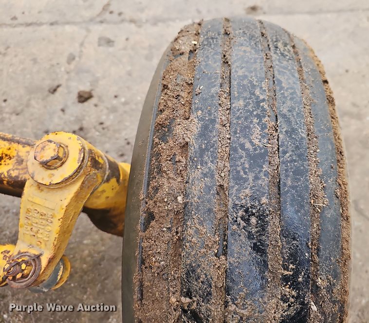 image for item EH8686 1980 John Deere 401C tractor