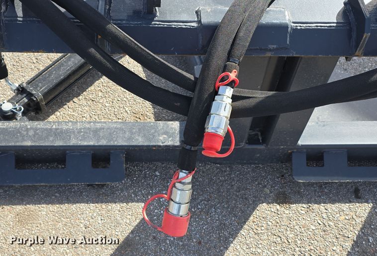 image for item EH8730 2024 Land Honor TP2-13-08D skid steer post puller