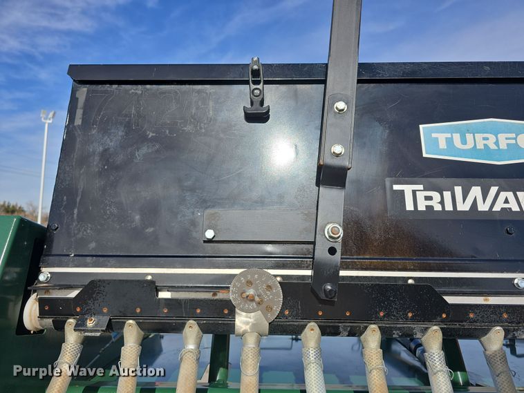 image for item EH8736 Turfco TriWave 60 overseeder