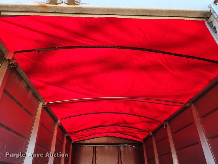 image for item EI8842 1977 International Harvester F-1800 grain truck