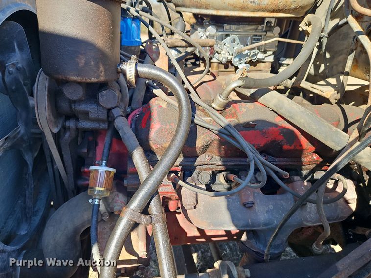 image for item EI8842 1977 International Harvester F-1800 grain truck