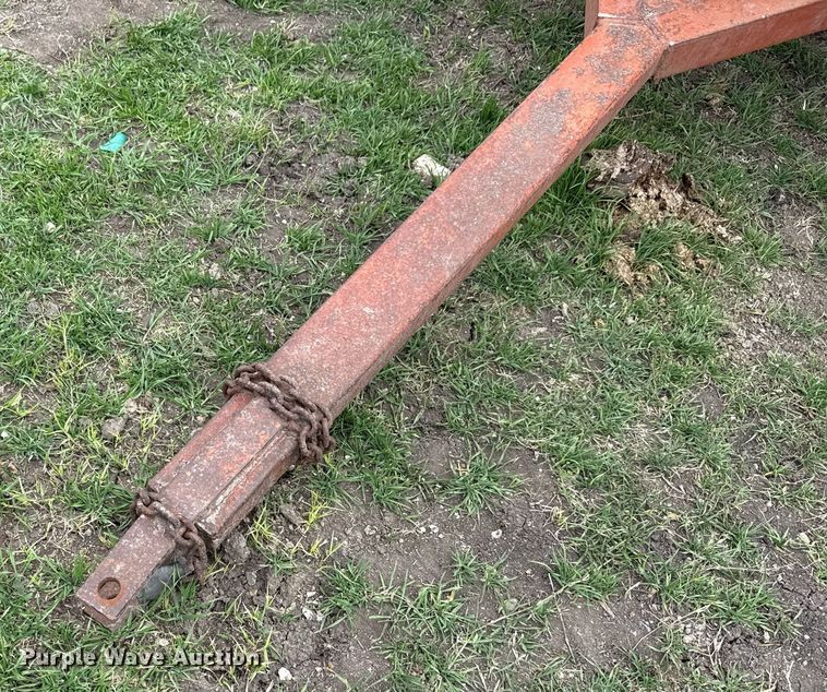 image for item EJ3496 Agco 830 corn head