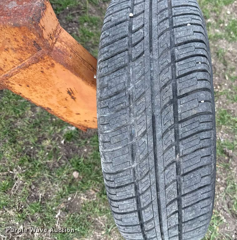 image for item EJ3496 Agco 830 corn head