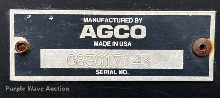 image for item EJ3496 Agco 830 corn head