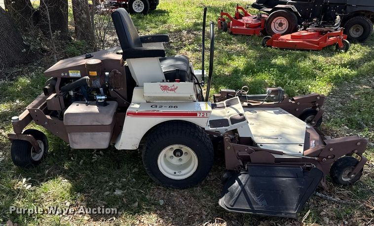 image for item EJ3511 Grasshopper 721 ZTR lawn mower