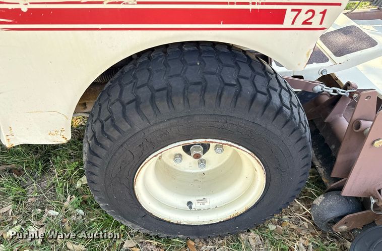 image for item EJ3511 Grasshopper 721 ZTR lawn mower